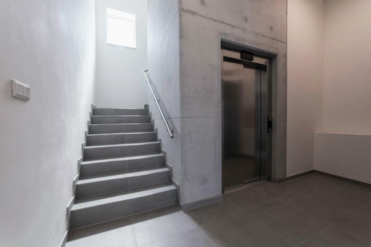 Hostel Homer Liben Prag Dış mekan fotoğraf